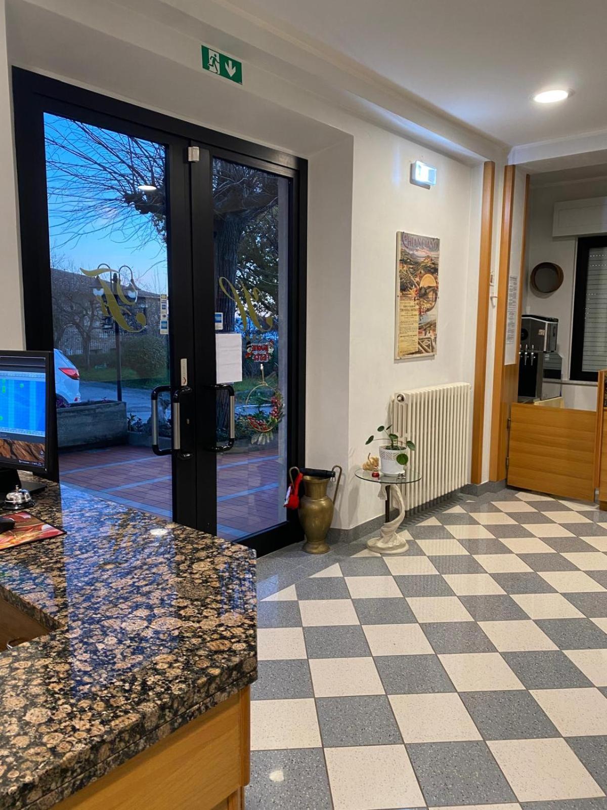 Hotel Ferrara Chianciano Terme Dış mekan fotoğraf